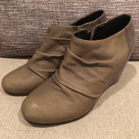 Eileen Fisher slope pm ankle booties zip round toe - Picture 6 of 8
